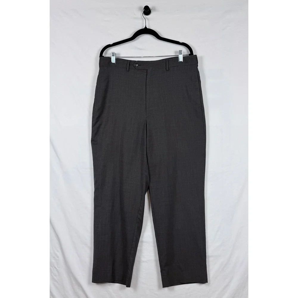 Jos A Bank Suit 40R 34x28 100% Wool Gray Executive Professional Preppy Wedding